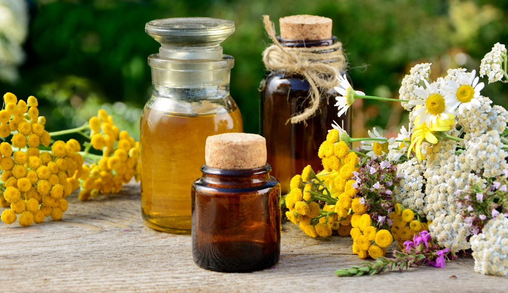 Yarrow Essential Oil for Topical Products